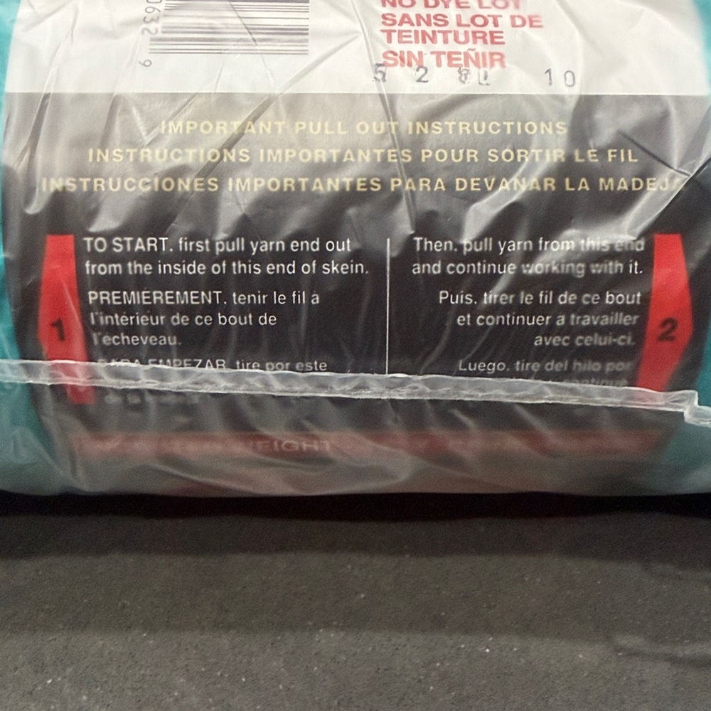 Red Heart Super Saver Yarn in 359 med. Teal. 3 Skein Bundle! 8 oz Skeins. - Picture 5 of 7